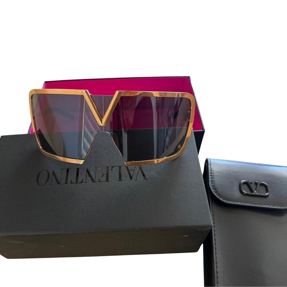 Valentino 146mm Shield Sunglasses Gold Grey Titanium Oversized NIB Case Papers